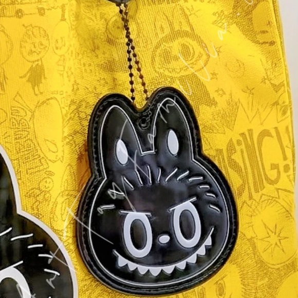 POP MART Accessories - Pop Mart 10th Anniversary Exhibit Shanghai Exclusive- Mirror Pendant